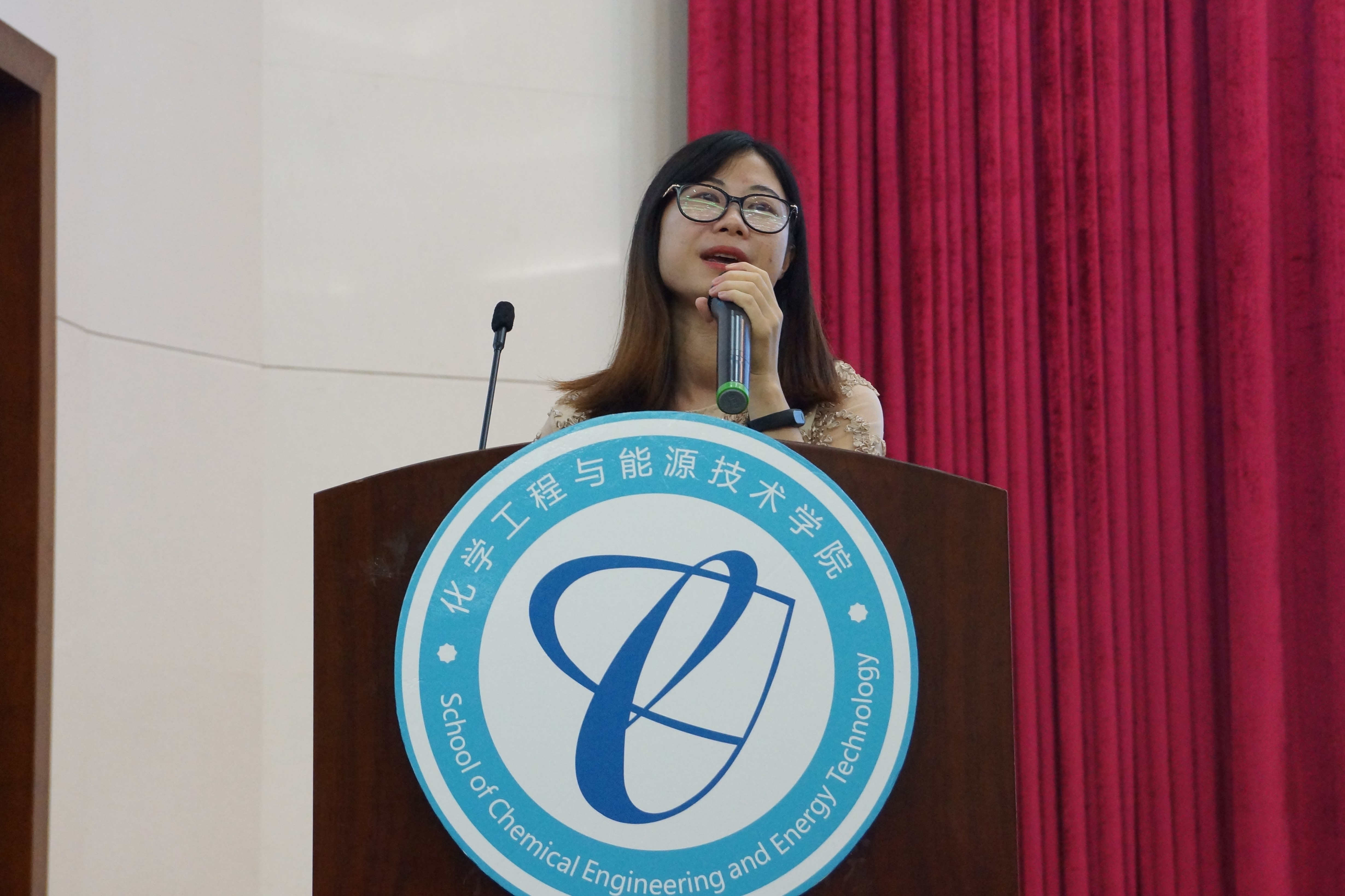 日本女优a片
举办学长-学习经验-生活技巧-分享会2.jpg